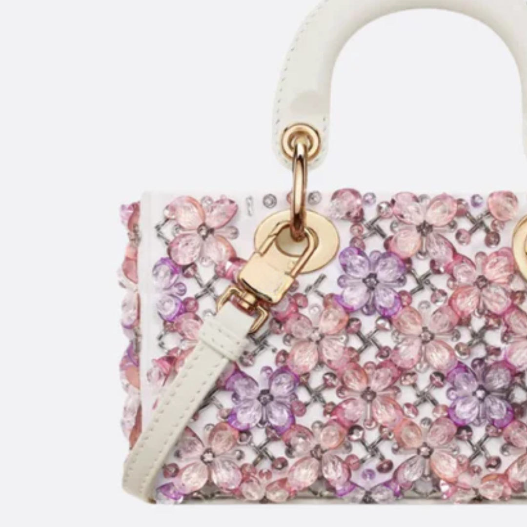 Micro Tasche aus Kalbsleder mit Blumenstickerei und Strass - BloxBag
